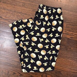Star Wars: The Mandalorian Grogu The Child Baby Yoda Pajama Pants